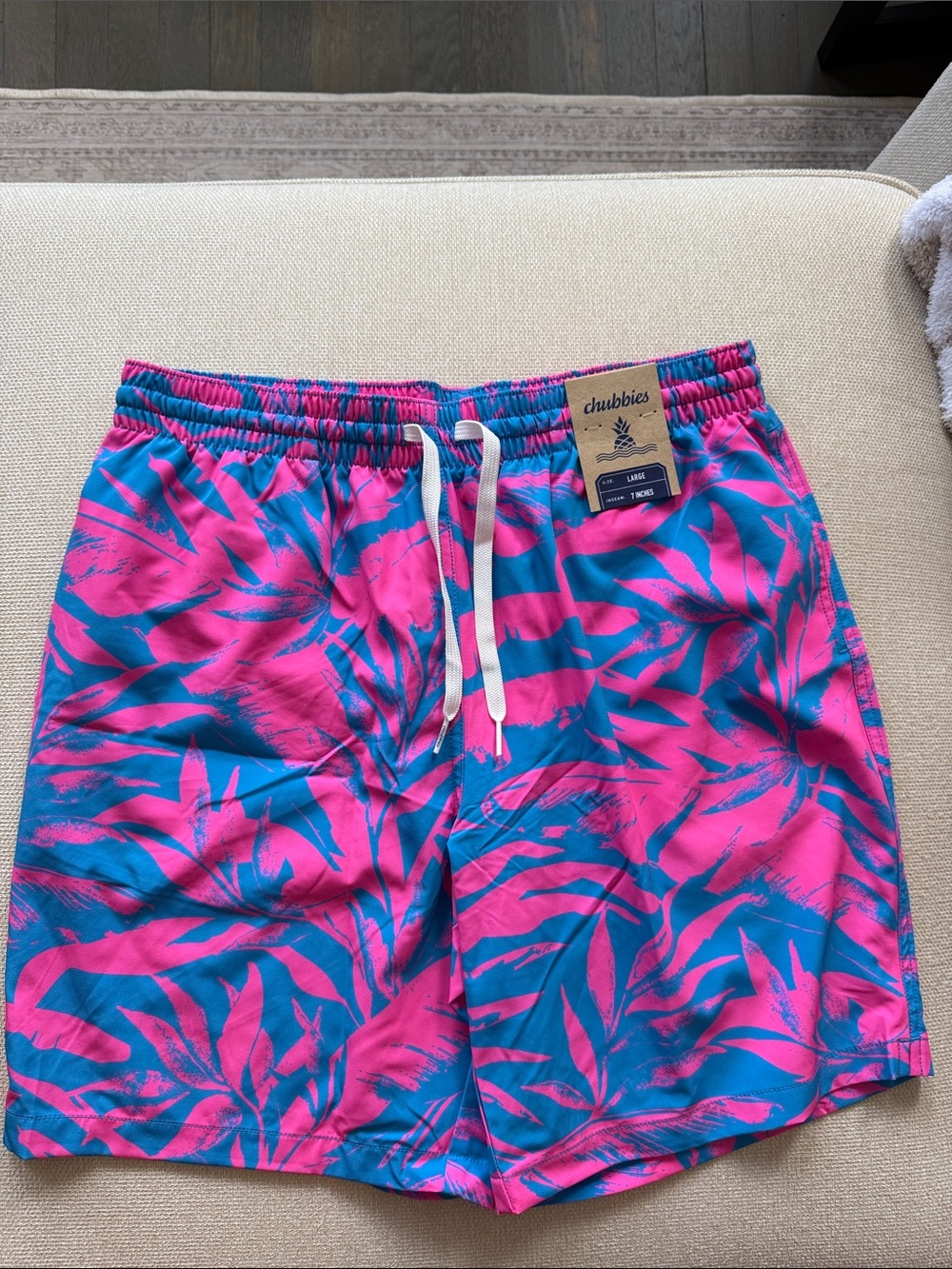 chubbies Pink & Blue Tropical Leaf Swim Trunks
